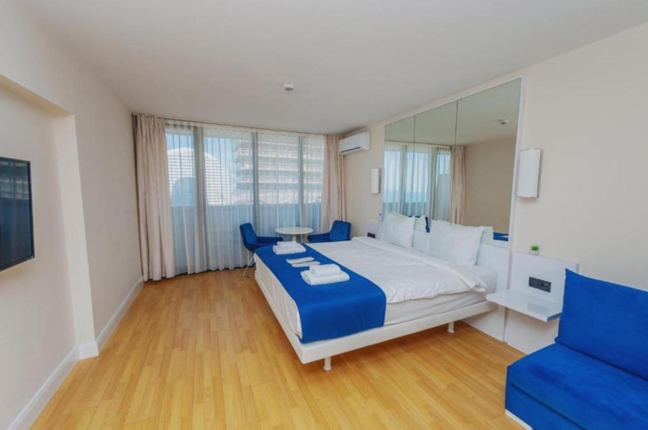 Orbi City Batumi Sea View Aparthotel מראה חיצוני תמונה