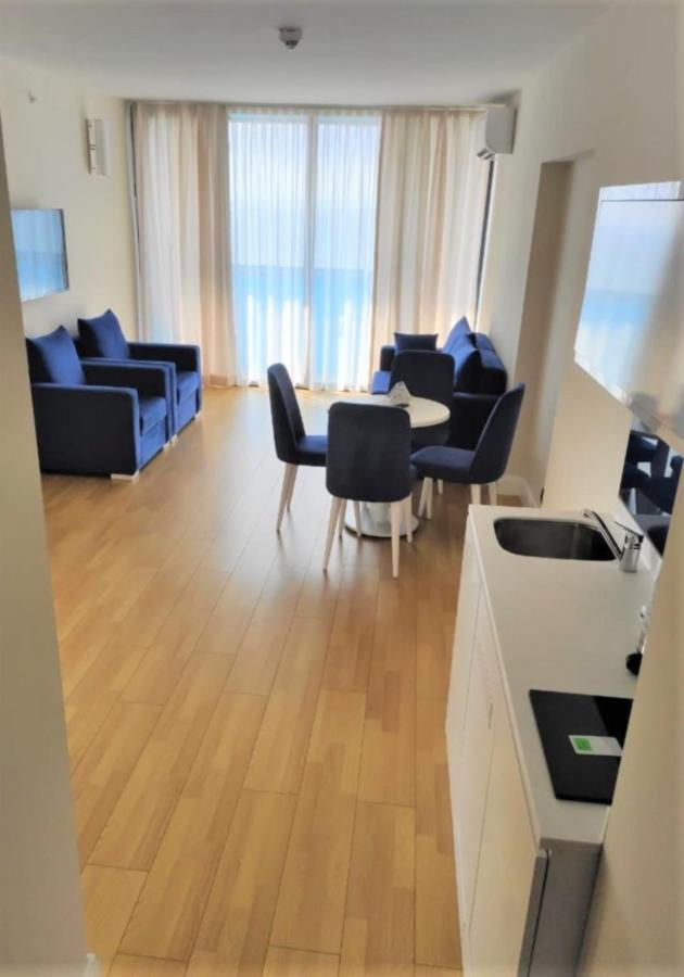 Orbi City Batumi Sea View Aparthotel מראה חיצוני תמונה