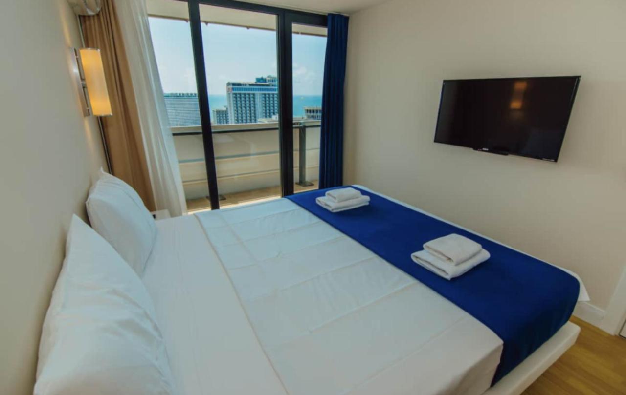 Orbi City Batumi Sea View Aparthotel מראה חיצוני תמונה